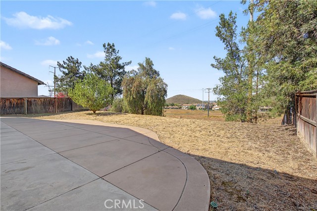 Detail Gallery Image 27 of 31 For 172 Goldenrod Ave, Perris,  CA 92570 - 5 Beds | 3 Baths