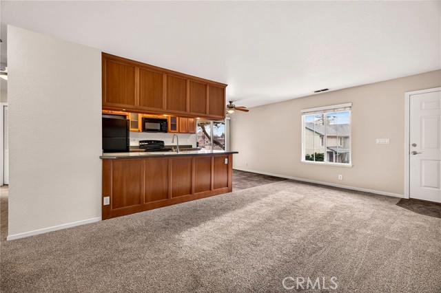 Detail Gallery Image 9 of 70 For 1125 Sheridan Ave #37,  Chico,  CA 95926 - 3 Beds | 2 Baths