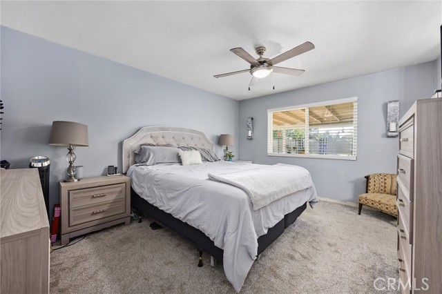 2105 Jason St, Bakersfield CA: https://media.crmls.org/medias/15604b3f-53c2-4334-ad79-41882ae20e3f.jpg