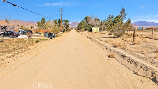 Detail Gallery Image 10 of 11 For 9353 Cody #2 Rd, Lucerne Valley,  CA 92356 - – Beds | – Baths