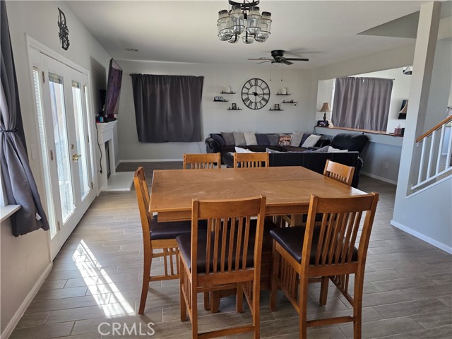 Detail Gallery Image 9 of 33 For 3330 Garnet, Rosamond,  CA 93560 - 5 Beds | 3 Baths