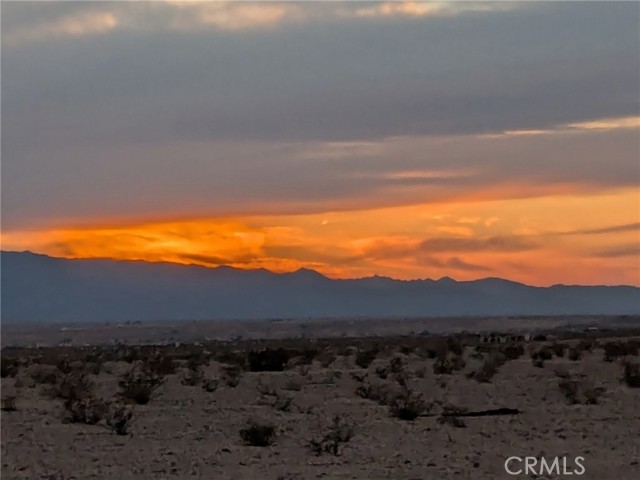 Detail Gallery Image 9 of 11 For 1000 Compadre Ln, Twentynine Palms,  CA 92277 - – Beds | – Baths