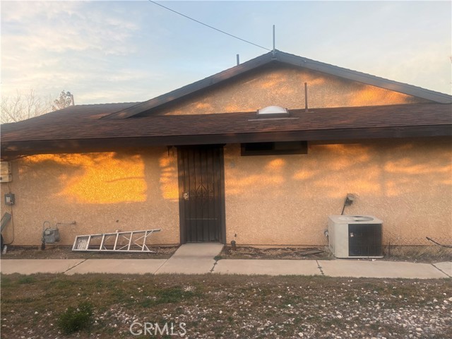 Detail Gallery Image 4 of 4 For 10055 Baker, Lucerne Valley,  CA 92356 - 3 Beds | 2 Baths