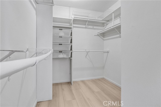 22718 Town Crier Road, Calabasas CA: https://media.crmls.org/medias/156320e5-b5b2-4957-8f8e-e9edeb190df1.jpg