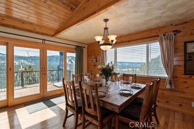 Detail Gallery Image 13 of 75 For 42545 Pegasus, Big Bear Lake,  CA 92315 - 5 Beds | 4 Baths