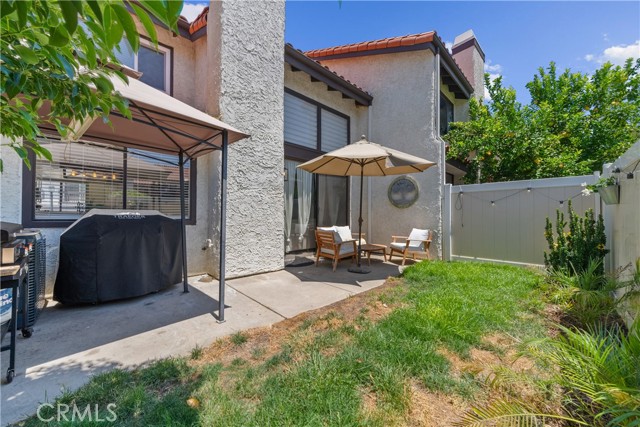 20931 Judah Lane, Newhall CA: https://media.crmls.org/medias/1563be61-bc58-4436-8797-60c0f0a841aa.jpg