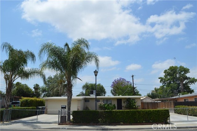 3574 Mckenzie St, Riverside, CA 92503