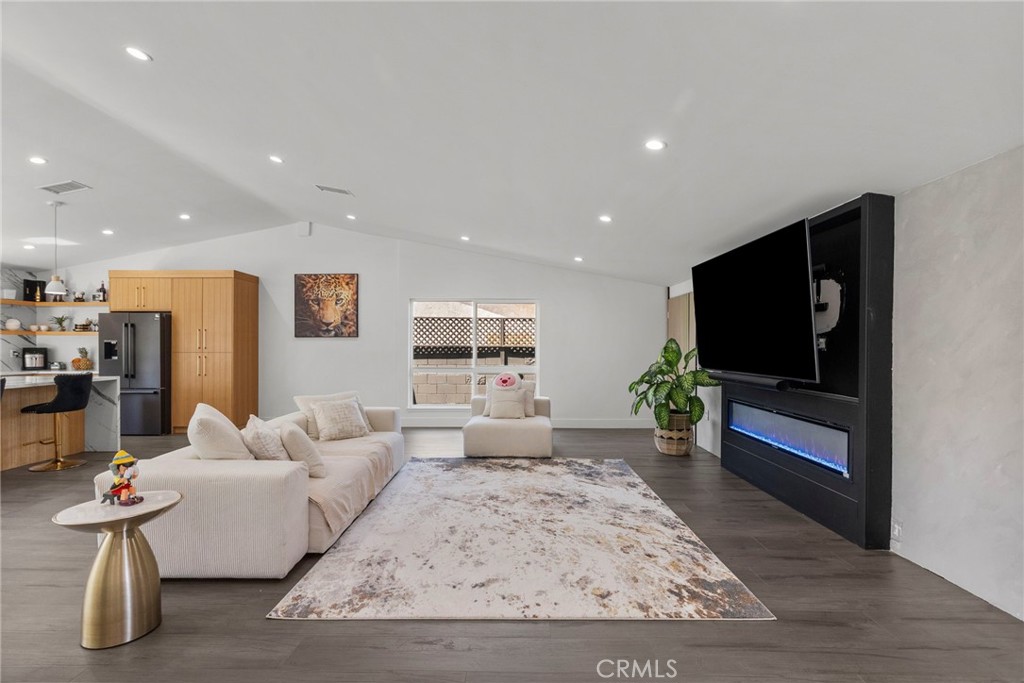 MLS #SR25251709 image #5