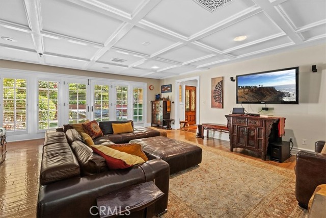 Detail Gallery Image 8 of 35 For 1138 Coldwater Canyon Dr, Beverly Hills,  CA 90210 - 5 Beds | 5 Baths