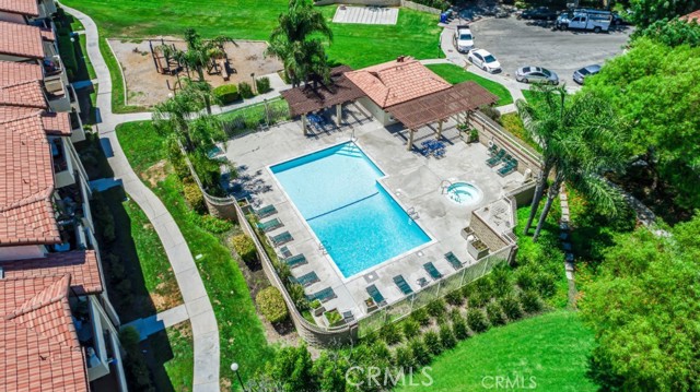 Detail Gallery Image 9 of 9 For 18085 Sundowner Way, Canyon Country,  CA 91387 - 2 Beds | 2 Baths