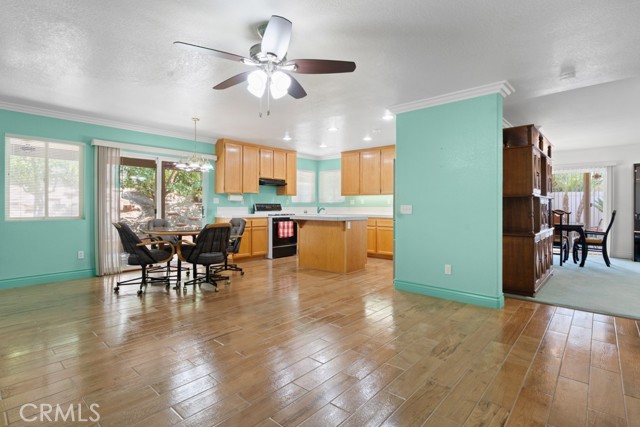 Detail Gallery Image 8 of 35 For 21695 Del Amo St, Moreno Valley,  CA 92557 - 3 Beds | 2/1 Baths