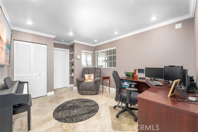 6786 Molokai Drive, Cypress CA: https://media.crmls.org/medias/1567378f-2fc7-4055-8e78-aafea3f53802.jpg