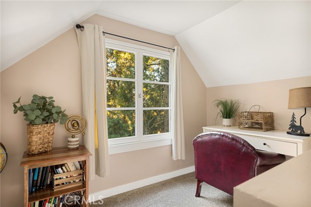 Detail Gallery Image 10 of 28 For 25576 Hi Ln, Twin Peaks,  CA 92391 - 3 Beds | 1 Baths