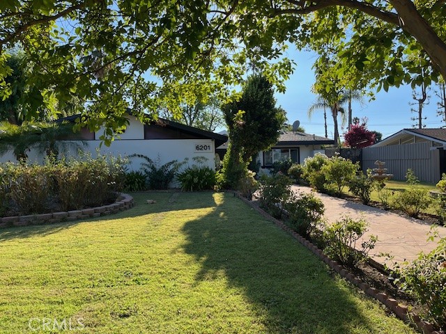 Detail Gallery Image 23 of 48 For 6201 Corbin Ave, Tarzana,  CA 91356 - 5 Beds | 4 Baths