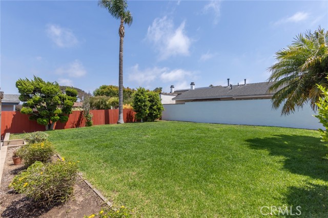 Detail Gallery Image 39 of 44 For 1632 Nelson Avenue, Manhattan Beach,  CA 90266 - 4 Beds | 2/1 Baths