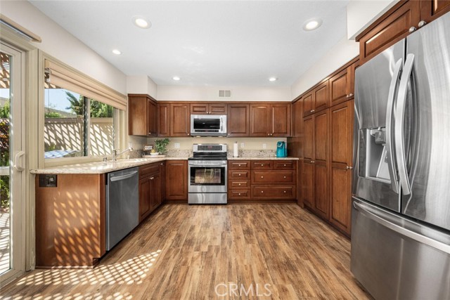 Image 6 of 68 For 4102 Avenida Sevilla