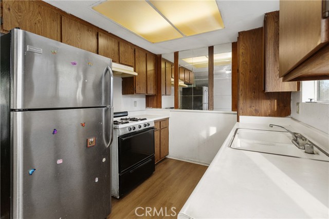 Detail Gallery Image 12 of 39 For 3088 Gladstone St #4,  Pomona,  CA 91767 - 2 Beds | 1 Baths