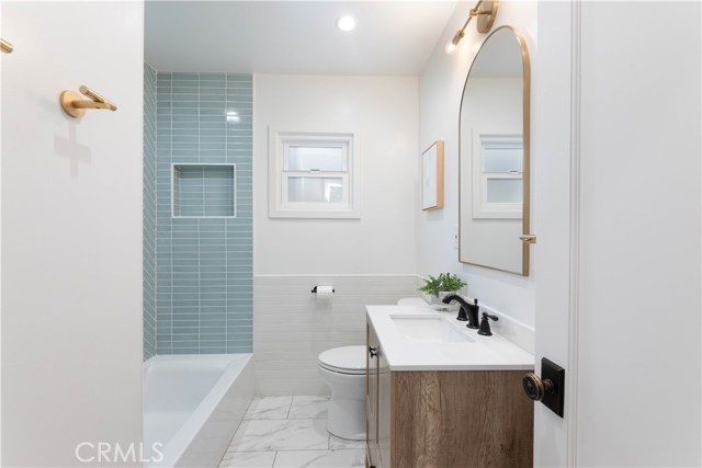 Detail Gallery Image 32 of 48 For 6830 E 10th St, Long Beach,  CA 90815 - 3 Beds | 2 Baths