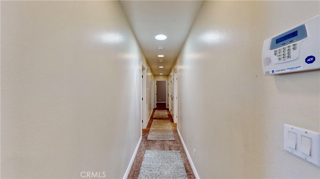 https://media.crmls.org/medias/15699665-cb86-429b-9872-9ec465a93c67.jpg?preset=X-Large