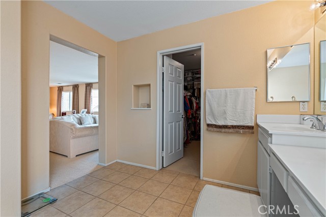 Detail Gallery Image 29 of 72 For 7905 via Obra Ct, Highland,  CA 92346 - 5 Beds | 4/1 Baths