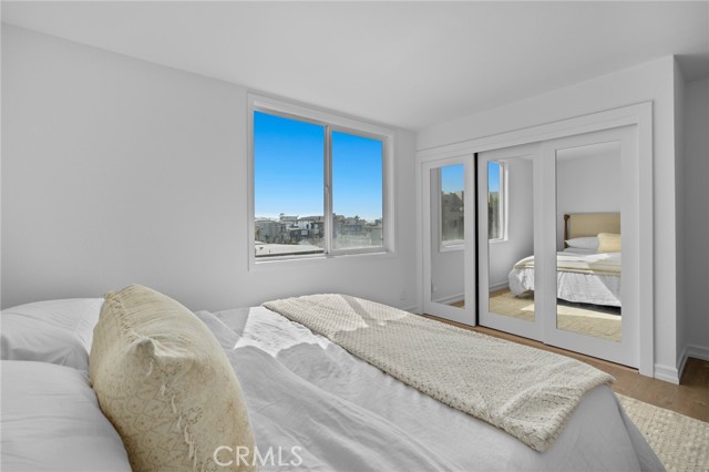 404 Hermosa Avenue, Hermosa Beach CA: https://media.crmls.org/medias/156a21a9-fbce-4878-8f28-3da38131a8ff.jpg