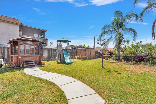 Detail Gallery Image 32 of 41 For 417 Colfax Cir, Corona,  CA 92879 - 4 Beds | 2/1 Baths