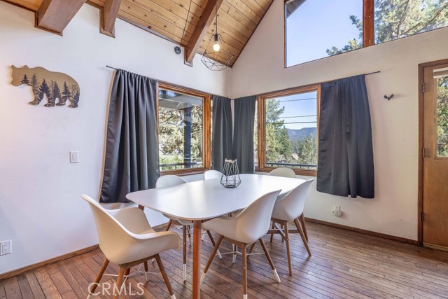 Detail Gallery Image 13 of 43 For 721 Bear Mountain Rd, Big Bear City,  CA 92314 - 3 Beds | 2/1 Baths