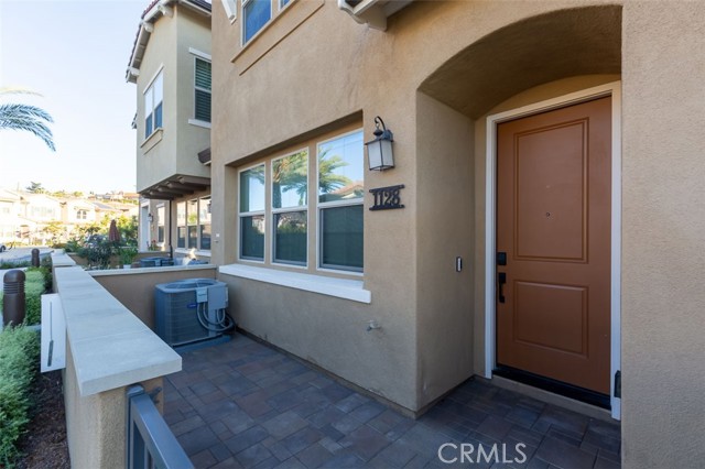 Detail Gallery Image 1 of 32 For 1128 Delpy View, Vista,  CA 92084 - 3 Beds | 2/1 Baths