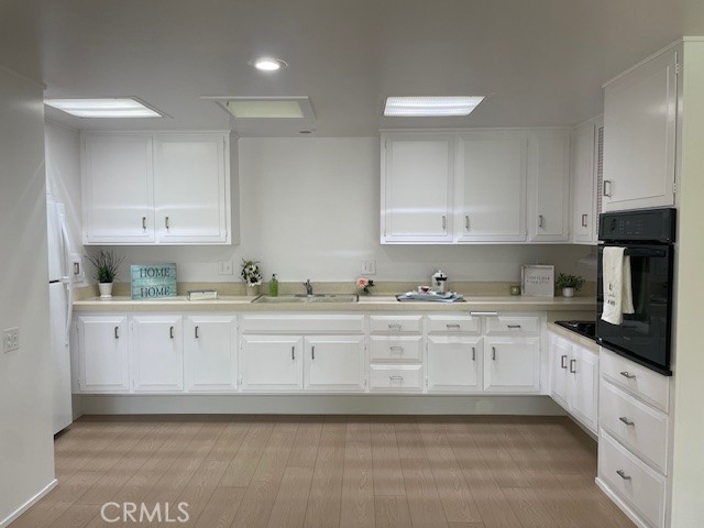 https://media.crmls.org/medias/156bb4fa-c03e-47bb-92b4-867b04045f43.jpg?preset=X-Large