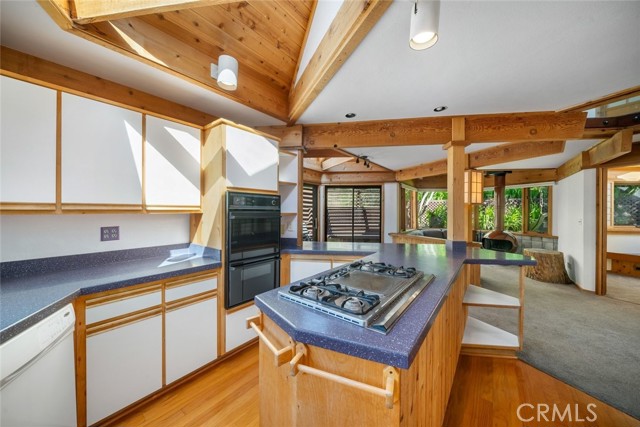 Detail Gallery Image 10 of 41 For 1608 Bradford Rd, Cambria,  CA 93428 - 3 Beds | 2 Baths