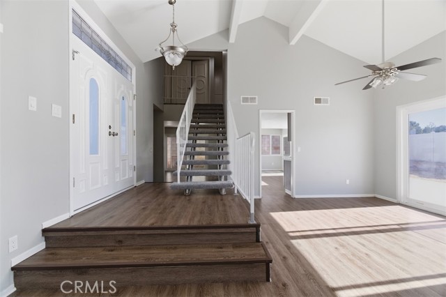 Detail Gallery Image 6 of 36 For 29166 Flowerpark Dr, Canyon Country,  CA 91387 - 3 Beds | 2/1 Baths