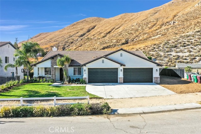 415 Mount Shasta Dr, Norco, CA 92860