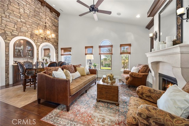21925 Heatheridge Drive, Yorba Linda CA: https://media.crmls.org/medias/156da013-da66-48f5-b78e-cea117fe750a.jpg