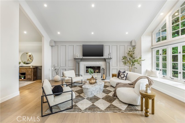 6032 County Oak Road, Woodland Hills CA: https://media.crmls.org/medias/156dbaec-8a6f-4158-be50-09edae4d26e2.jpg