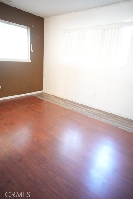 Image 23 of 38 For 2848 7th  