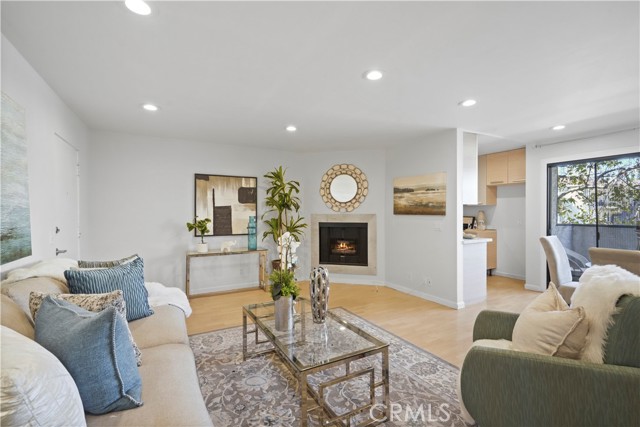 6250 Fulton, 108 photo 6