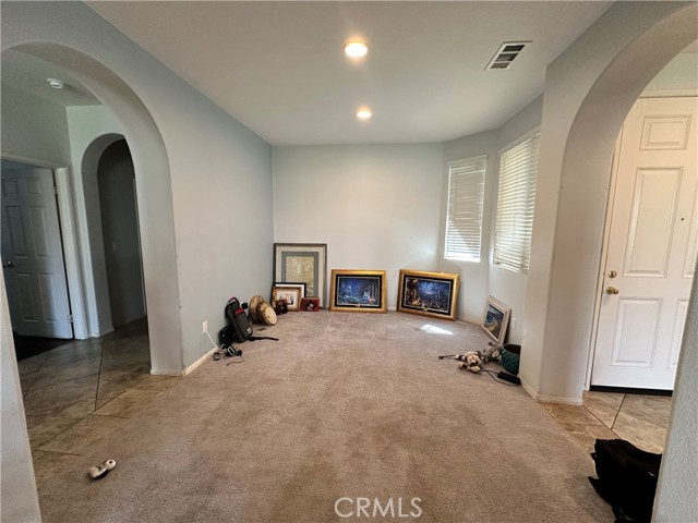 Detail Gallery Image 6 of 26 For 29430 Castaway Ct, Menifee,  CA 92585 - 4 Beds | 2/1 Baths