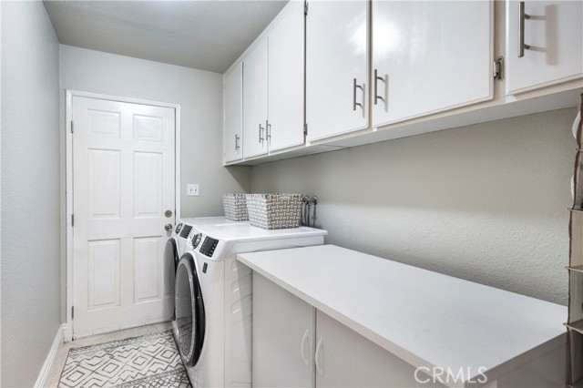 1841 Creekside Drive, Hemet CA: https://media.crmls.org/medias/1570dffe-7800-4f0f-8f82-1c115e5e7ef4.jpg