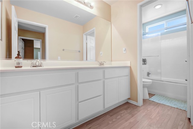31 Newburn Court, Beaumont CA: https://media.crmls.org/medias/1570ed63-edf6-4cba-9397-1e0fa7f8fb8f.jpg