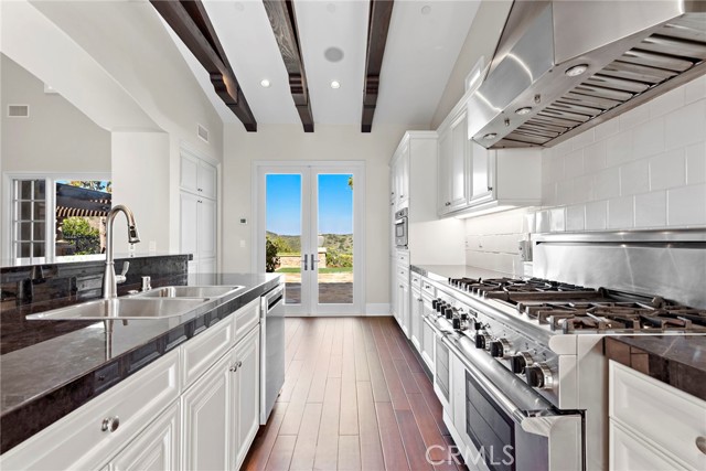 Detail Gallery Image 8 of 27 For 4 Coral Cay, Newport Coast,  CA 92657 - 4 Beds | 4/1 Baths