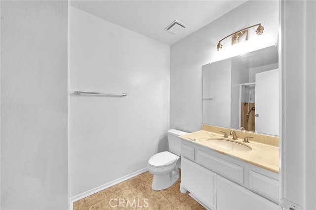 Detail Gallery Image 14 of 30 For 15922 Alta Vista Dr #C,  La Mirada,  CA 90638 - 2 Beds | 2 Baths