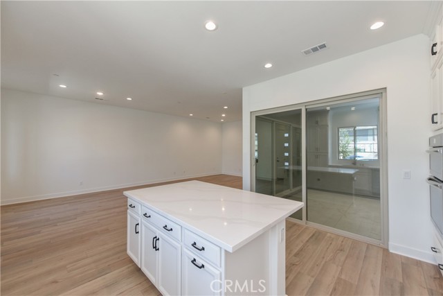 Detail Gallery Image 14 of 39 For 162 Pattern, Irvine,  CA 92618 - 4 Beds | 3 Baths