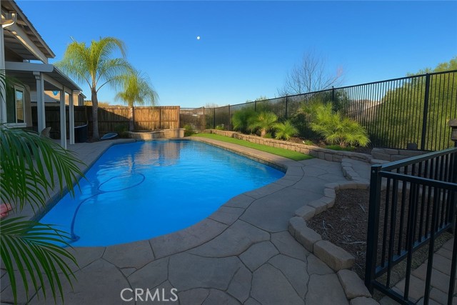 Detail Gallery Image 2 of 30 For 53051 Imperial, Lake Elsinore,  CA 92532 - 4 Beds | 2/1 Baths