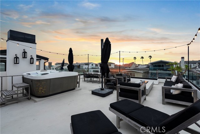 112 30th Street, Newport Beach CA: https://media.crmls.org/medias/157362e5-03af-4108-9a40-6ce99ba38e8f.jpg