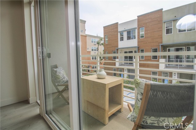 Detail Gallery Image 11 of 23 For 15 S Chapel Ave #B,  Alhambra,  CA 91801 - 4 Beds | 3/1 Baths