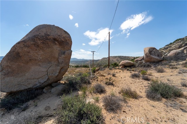 62582 Bear Track Court, Anza CA: https://media.crmls.org/medias/15752298-0914-4f71-b343-adadbccb3ac6.jpg