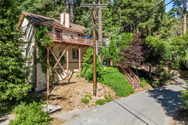 24599 Geneva Drive, Crestline CA: https://media.crmls.org/medias/1575c789-e9ac-4773-8a0e-ef3533cf4ccf.jpg