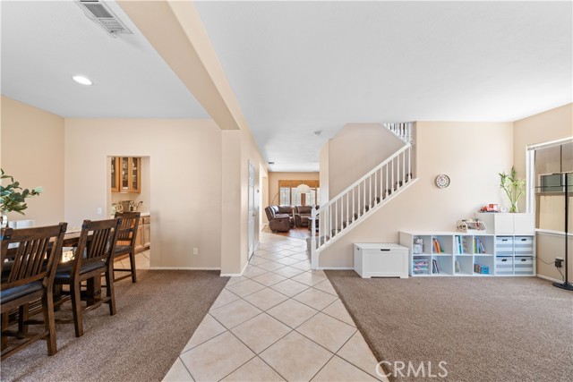 Detail Gallery Image 5 of 48 For 6698 Lake Springs St, Corona,  CA 91752 - 5 Beds | 3 Baths