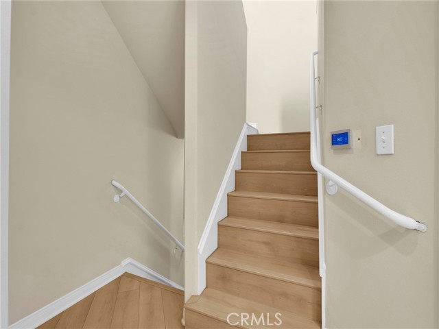 Detail Gallery Image 24 of 38 For 5242 Vesper #7,  Sherman Oaks,  CA 91411 - 3 Beds | 3 Baths