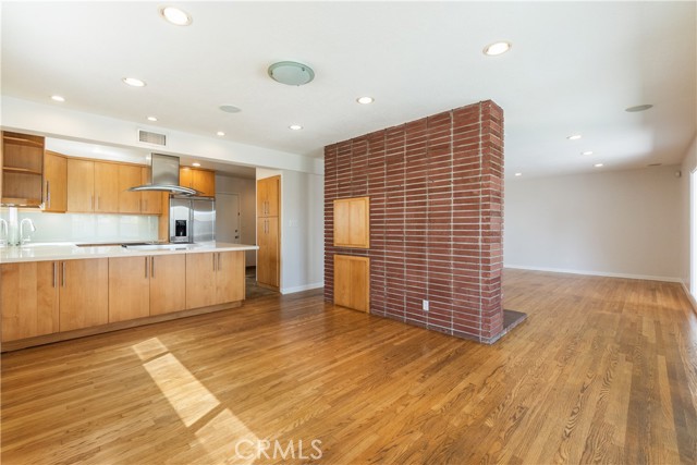 Detail Gallery Image 8 of 47 For 828 Stevely, Long Beach,  CA 90815 - 4 Beds | 2 Baths